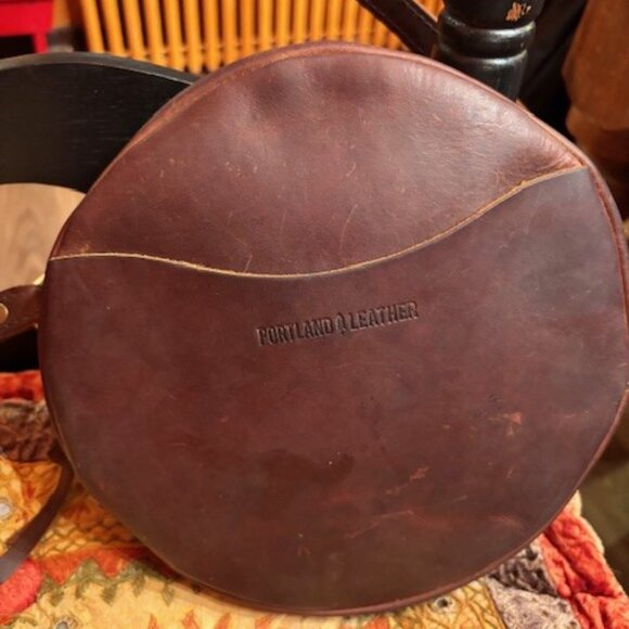 Portland Leather Circle Crossbody ~ in Large Version (9 inches) - Picture 5 of 9